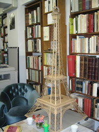 パリのエッフェル塔　模型です。