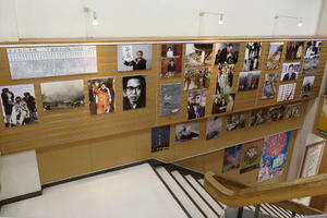 久美堂、「平成史全記録 写真展」開催中