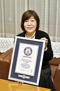 林真理子氏のエッセイ連載回数がギネス世界記録に